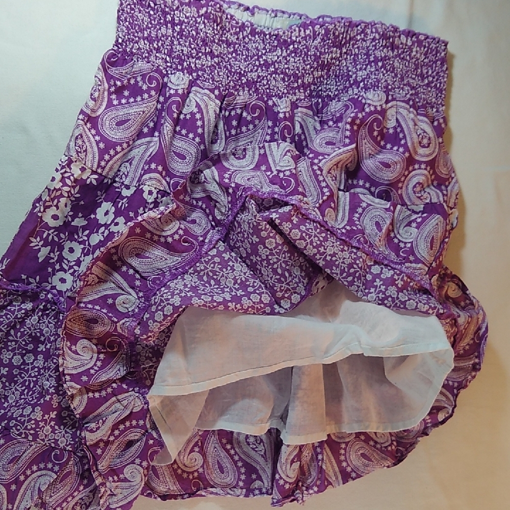 NWOT SO size M 100% cotton paisley purple & white lined skirt